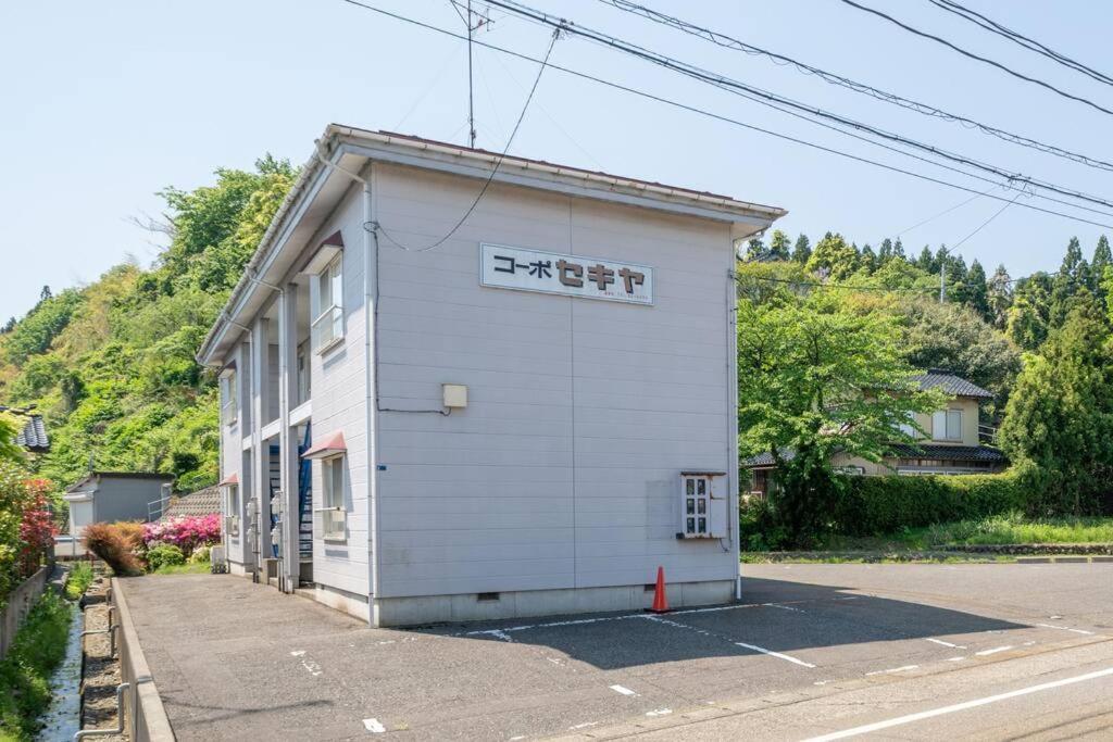 コーポセキヤ / Corp Sekiya Apartment Itoigawa Exterior photo